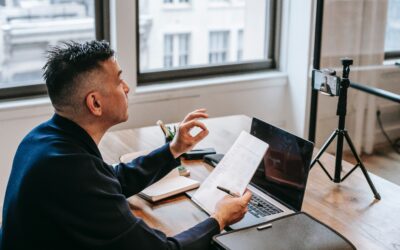 La importancia de tener un mentor. : porque es importante encontrar mentores, donde buscarlos y que debo tener en cuenta al momento de contratarlos.