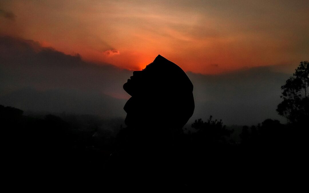 El silencio abre puertas. : el silencio un poder oculto en las simples acciones
