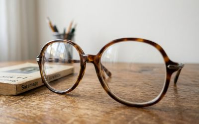 Sacate los lentes para ver mejor : Una pequeña historia sobre mi mente retorcida, los anteojos y eso de aprender a soltar el control.